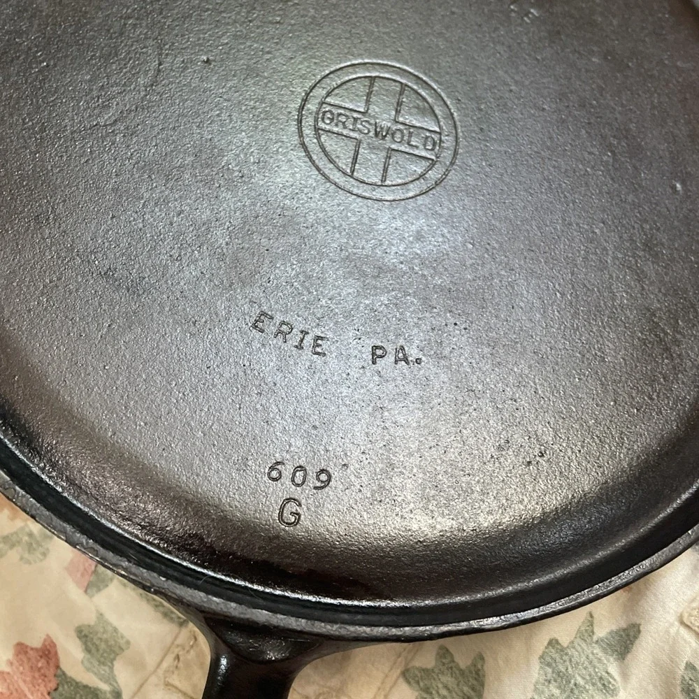 Griswold Cast Iron Handle Griddle No. 9 609 G‎ Erie PA Flat 11
